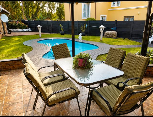 3 BEDROOM HOUSE FOR SALE IN ZWARTKOP